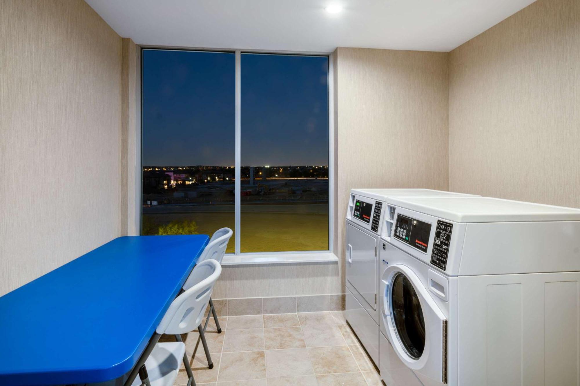 Hyatt Place Fort Worth-Alliance Town Center Eksteriør billede